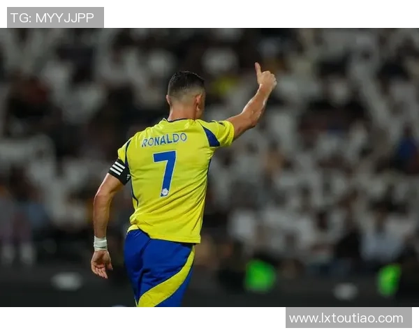 足球明星魔怔瞬间大集合让你领略他们的独特魅力与风采 足球明星魔怔瞬间大集合让你领略他们的独特魅力与风采